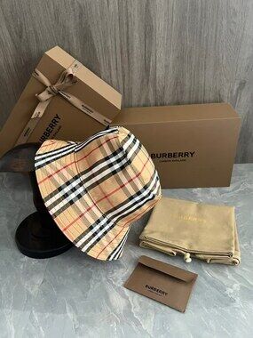 Burberry Vintage Check Bucket Hat